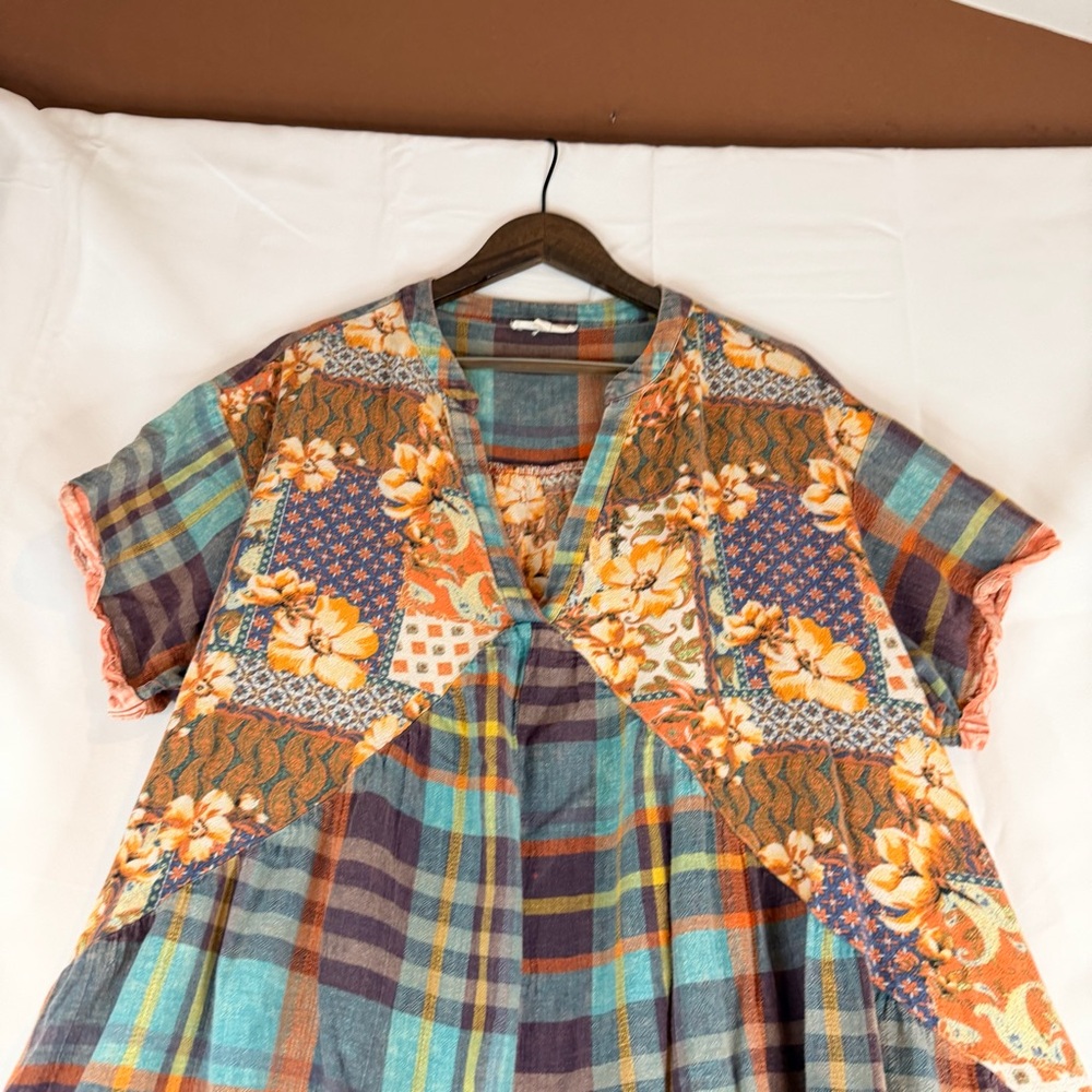 OLI & HALI Women’s Size M Dress Mini Oversized Boho Plaid Floral V Neckline - Picture 4 of 15